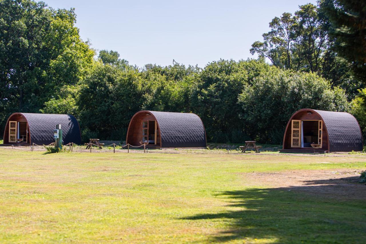 فندق The Woolpack Glamping ميدستون المظهر الخارجي الصورة